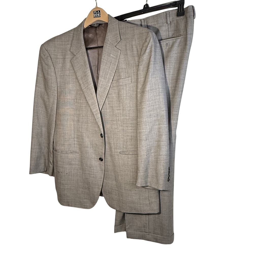Vntg JOS A BANK Gray black small Houndstooth Suit 44R Wool Pants 37x 28.5‎